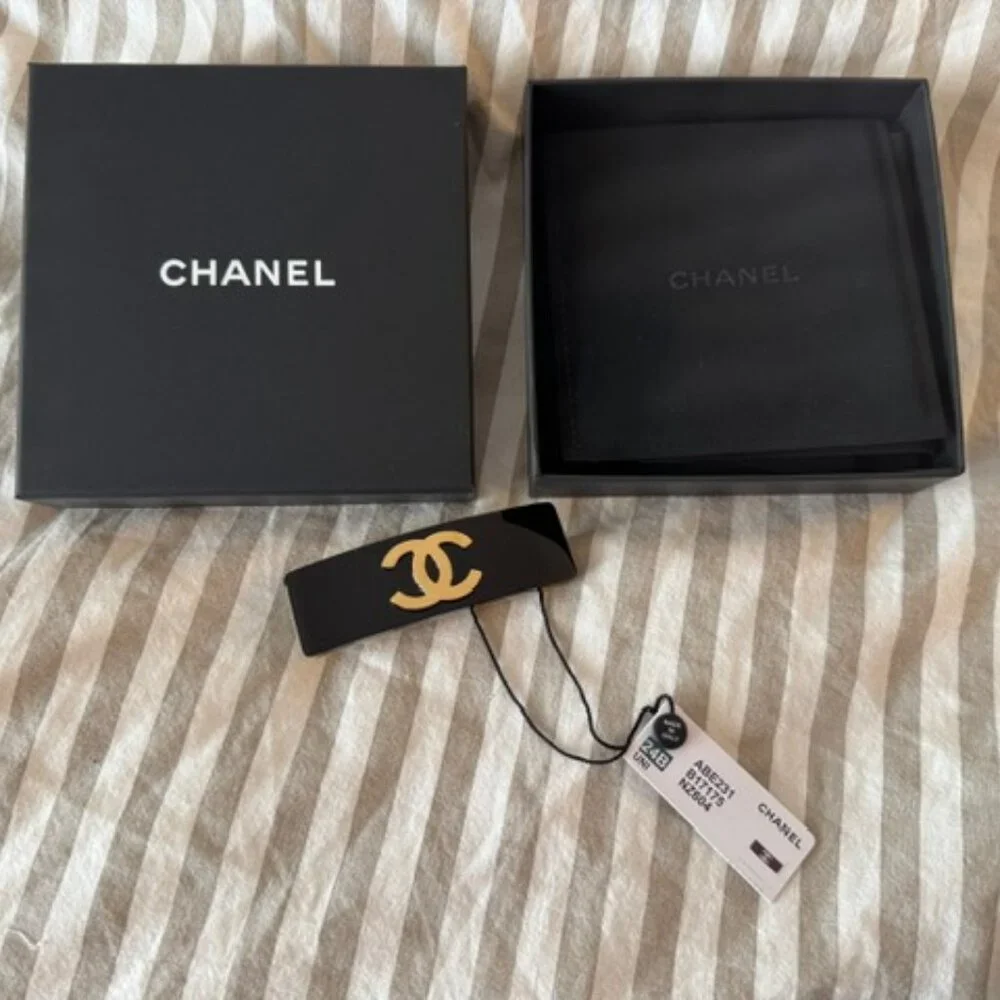 Authentic Chanel Hair Clip Barrette - Picture 3 of 4